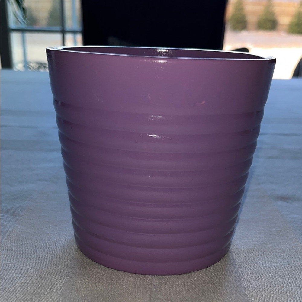 4” Nanquk In Nova Purple Ribbed Planter